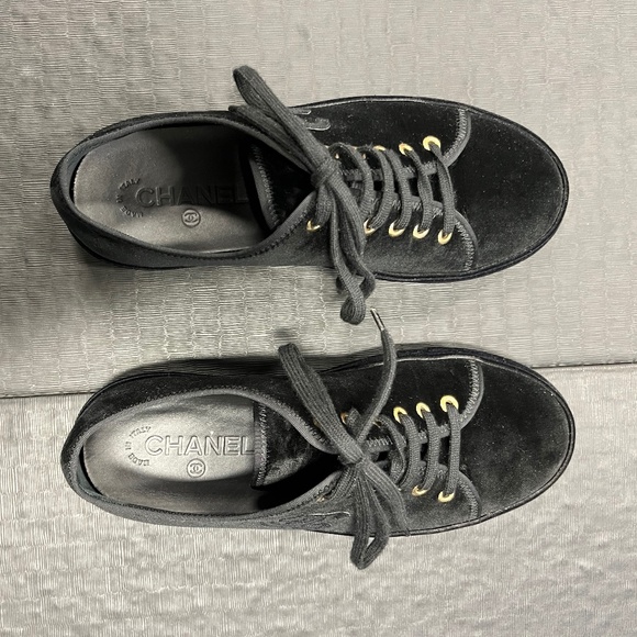 Chanel women's black velvet sneakers, size 37.5 - Picture 1 of 5